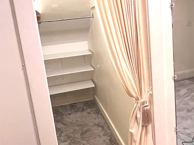 2 walk in closets like this...1 in bedroom 1 in living room....also closet in hall
