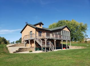 22451 Almond Rd, Peterson, MN 55962