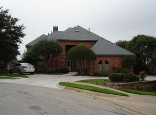 801 Mayfair Hill Ct, Bedford, TX 76021
