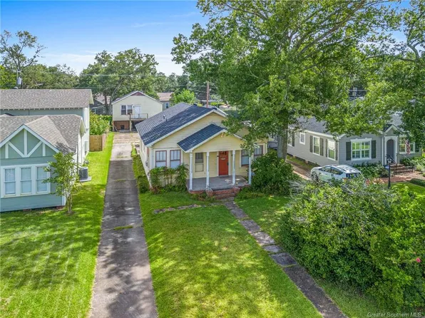 1104 8th St, Lake Charles, LA 70601