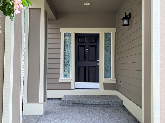 Front door / porch