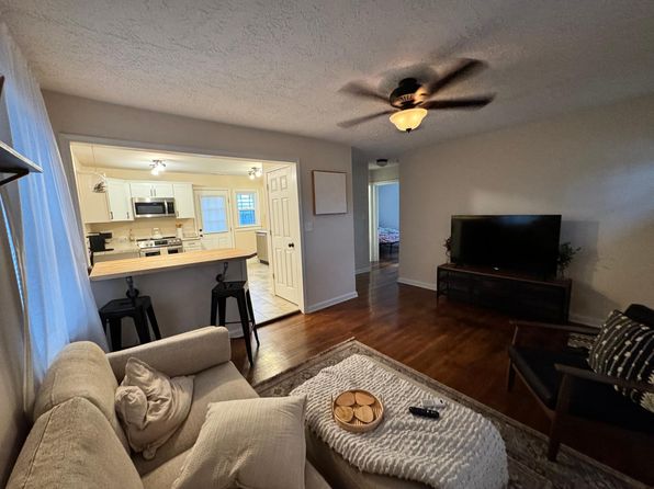 1321 Howard St #2