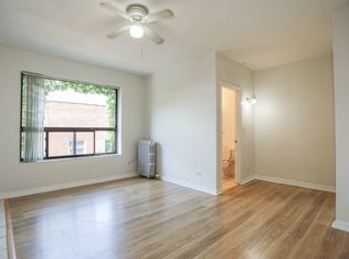 1623 W Morse Ave #412, Chicago, IL 60626