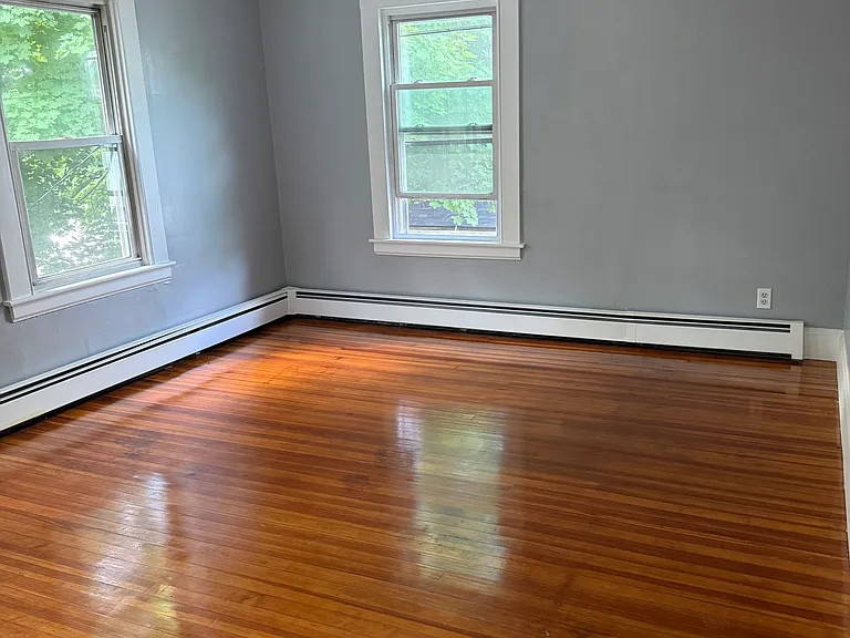231 N Main St — Photo 11