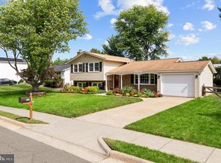 216 Wildman St NE, Leesburg, VA 20176