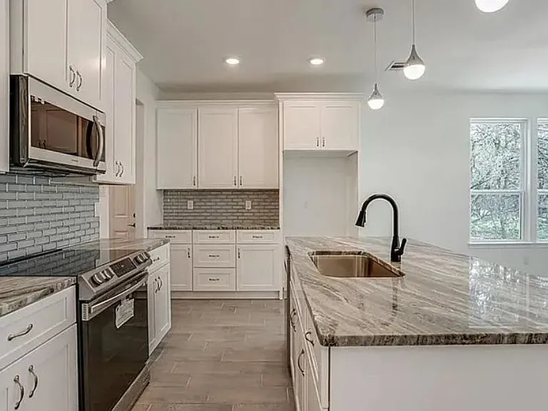 1583 Bonnyview Dr — Photo 13