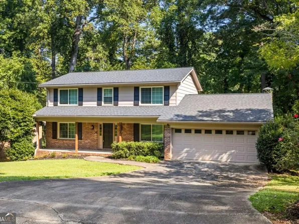 2053 Carthage Rd, Tucker, GA 30084