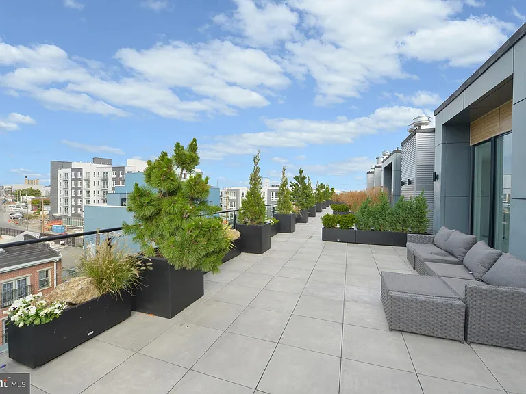236 Thompson St #B411 — Photo 44