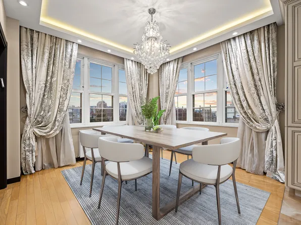 45 Oceana Drive East image 10 of 31