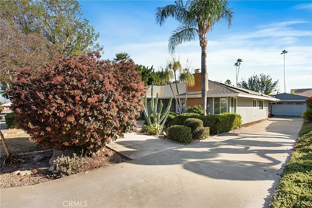 3 bed, 1786 sqft, $4,250 — Photo 2