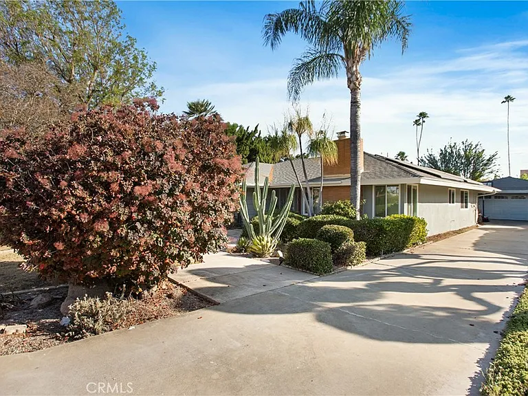 1185 La Subida Ct — Photo 2