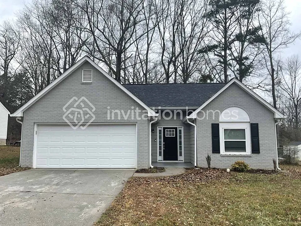 8605 Garvey Dr