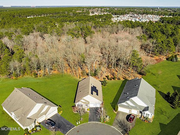 3rd image of 506 Cranberry Court