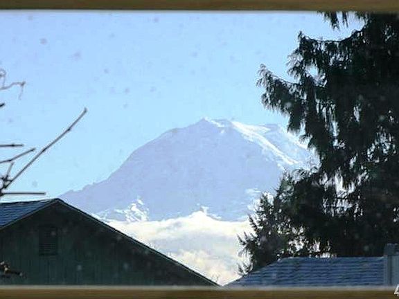 3rd image of 6321 44th Ave E