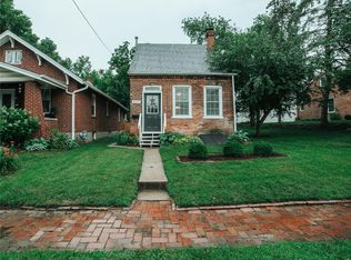 817 Clark St, Saint Charles, MO 63301