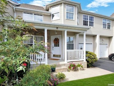 67 Meadow Pond Circle #67, Miller Place, NY, 11764
