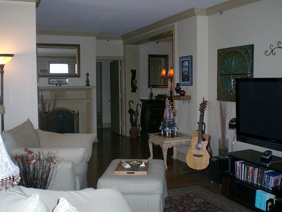 3rd image of 142 23rd St APT 903