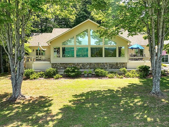 2nd image of 1361 Hurricane Creek Rd