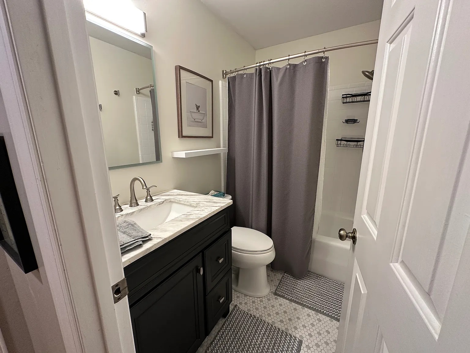 3 bed, 1350 sqft, $2,500 — Photo 4