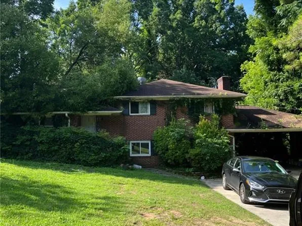 715 Catherine St, Forest Park, GA 30297