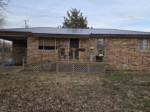 4040 Flora Cemetery Rd