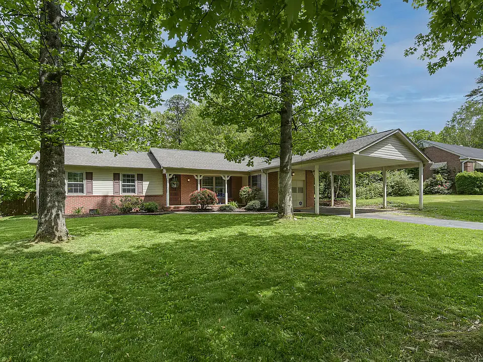 127 Summerglen Dr