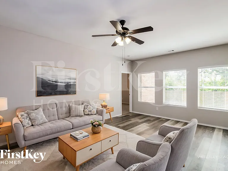 1450 Waldrop Dr — Photo 4