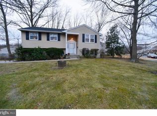 42 Overhill Rd, Stratford, NJ 08084