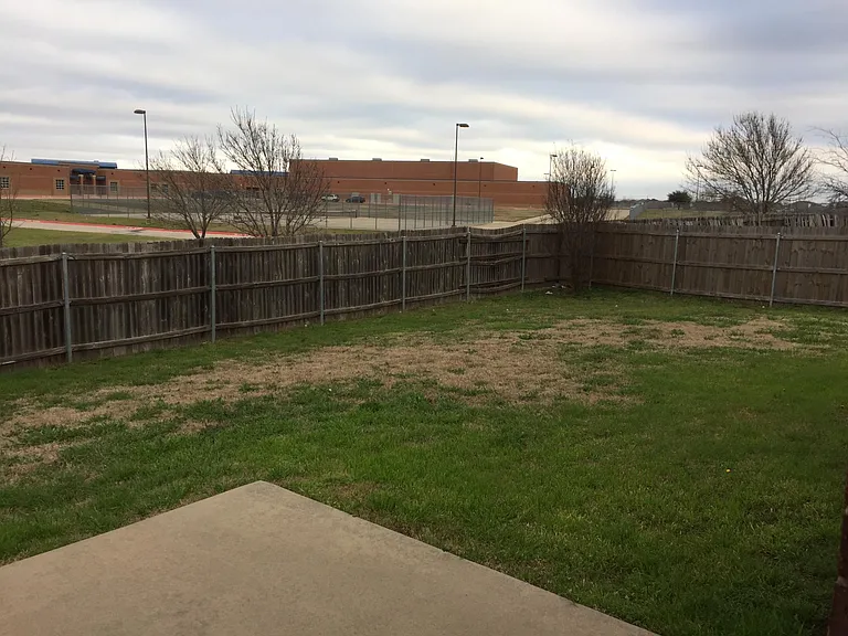 8121 Macgregor Dr — Photo 3