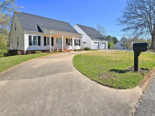 418 Whippoorwill Ln, Roanoke, AL 36274