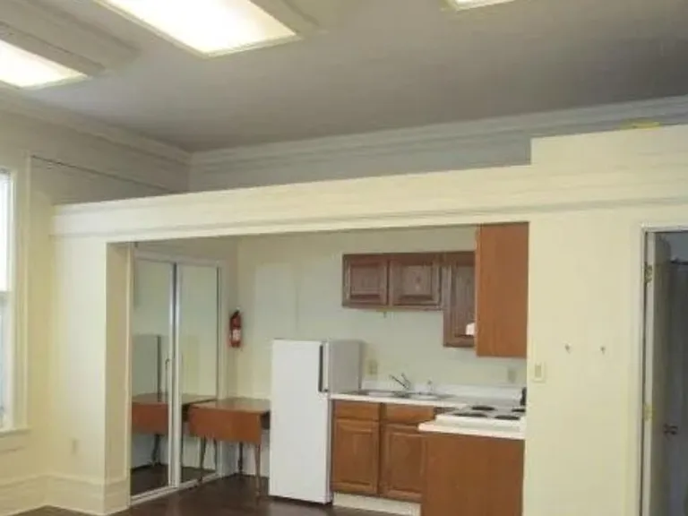 141 E Warm Springs Ave — Photo 5