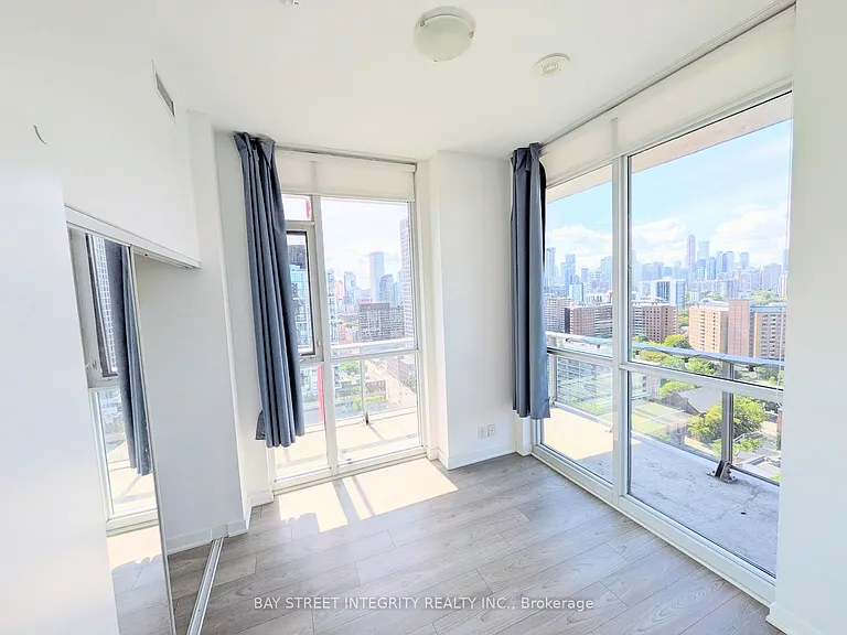 120 Parliament St #2102 — Photo 8