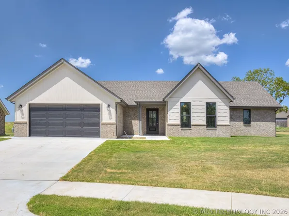 5916 Coldspring Ln, Bartlesville, OK 74006