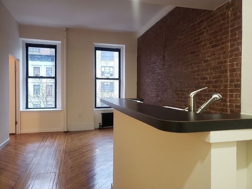 1st image of 152 W 72nd St #4B