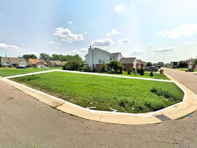 52 Morross Cir, Dearborn, MI, 48126