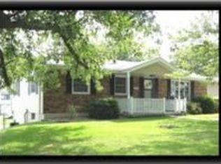 1418 Primrose Ln, Macon, MO 63552