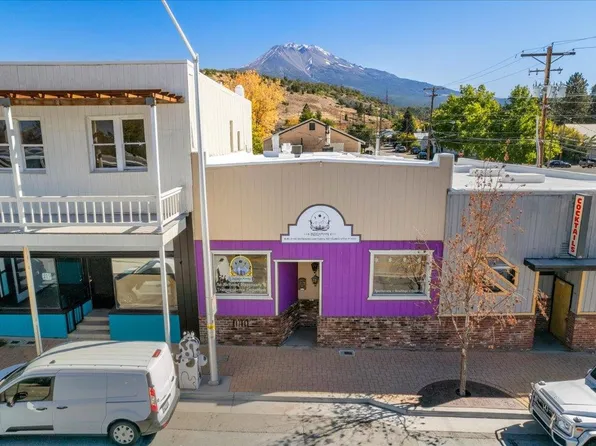 211 Main St, Weed, CA 96094