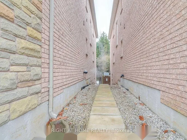 142 Ner Israel Dr #LOWER — Photo 20