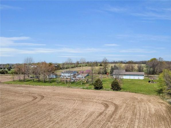 24101 S State Route K, Pleasant Hill, MO 64080