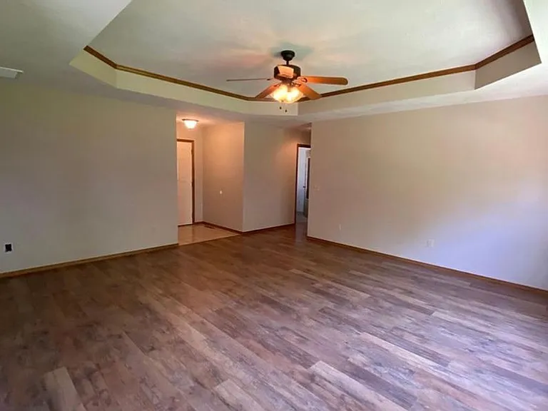 984 W Bates Dr — Photo 19