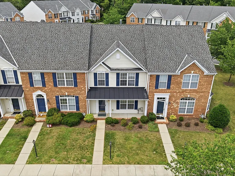 7402 Willow Crossing Ter — Photo 35