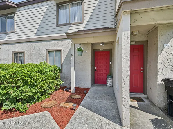 8300 PLAZA GATE Lane #1242, Jacksonville, FL 32217