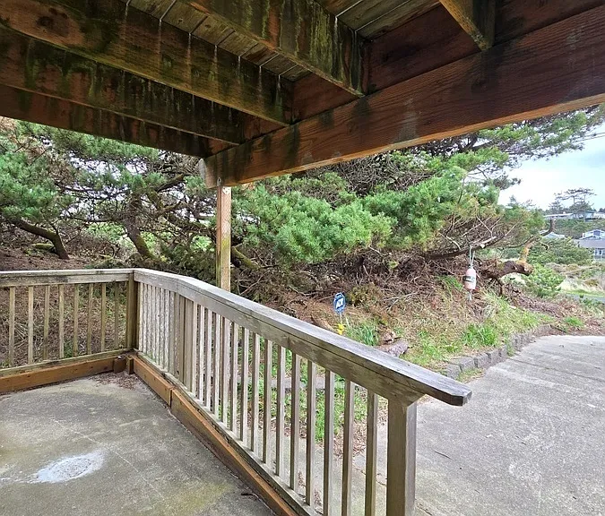 1902 NW Oceania Dr — Photo 45