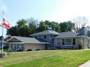 1013 N Spruce St, Creston, IA 50801