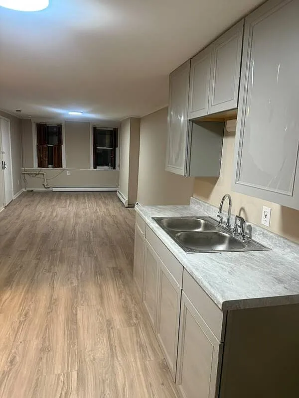 1 bed, 1.0 bath, $1,175 — Photo 1