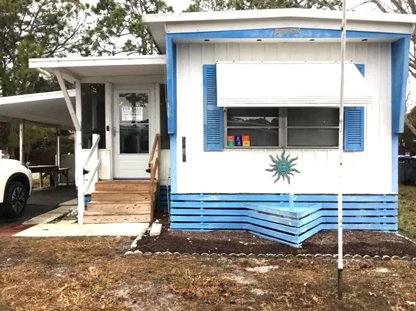 5015 Clover Ln, Titusville, FL 32780