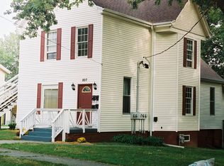 807 W Grove St, Bloomington, IL 61701