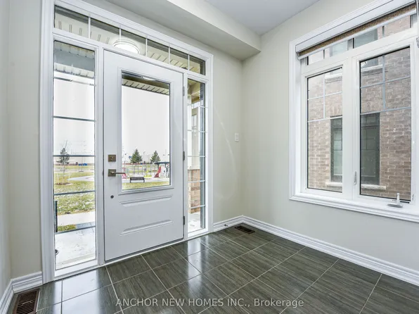 10 Birmingham Dr #23, Cambridge, ON N1R 0C6