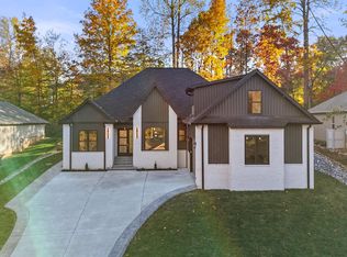 176 Saligugi Way, Loudon, TN 37774