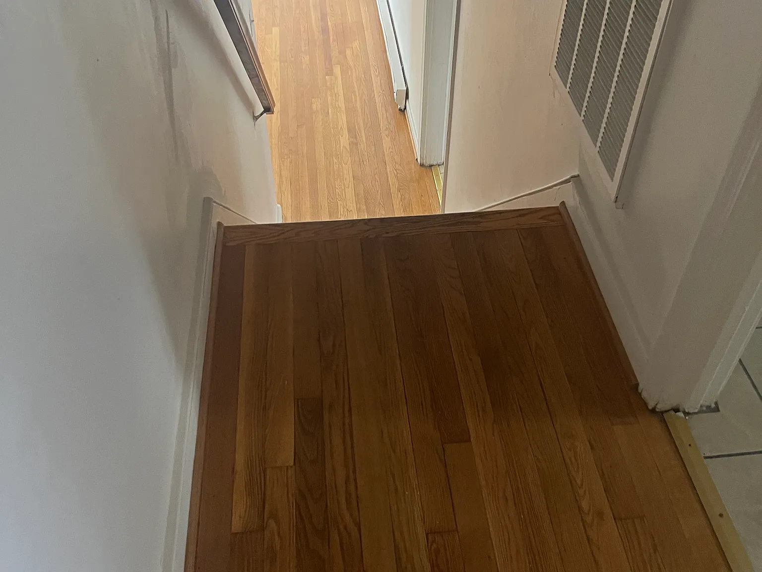 4 bed, 1900 sqft, $2,500 — Photo 1